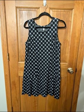 Sleeveless Black and Gray Plaid Mini Dress